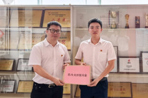 走訪慰問傳黨情，組織關(guān)懷聚人心